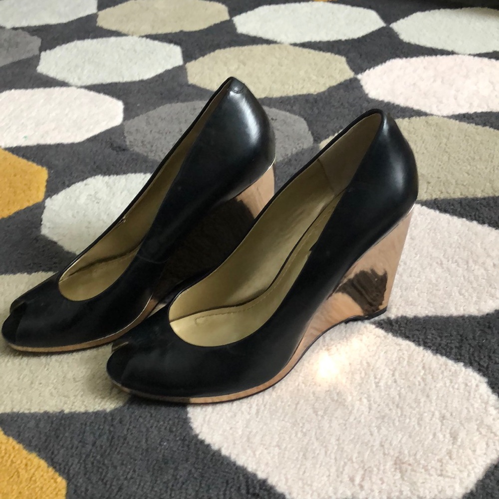 Nine West Wedge Black & Gold